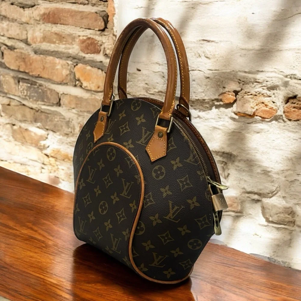 1998’ Vintage Louis Vuitton Ellipse MM